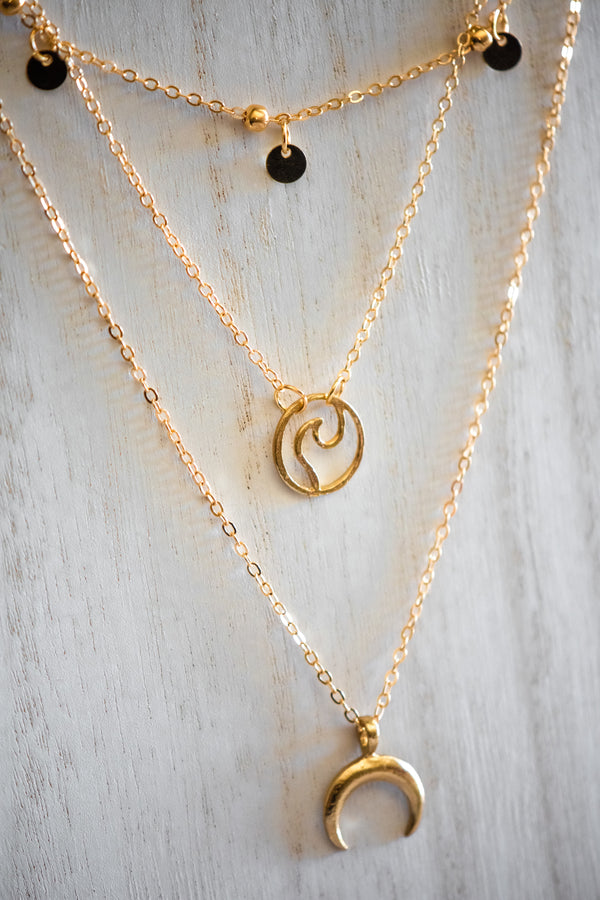 B8 Moon Wave Layered Necklace in Gold
