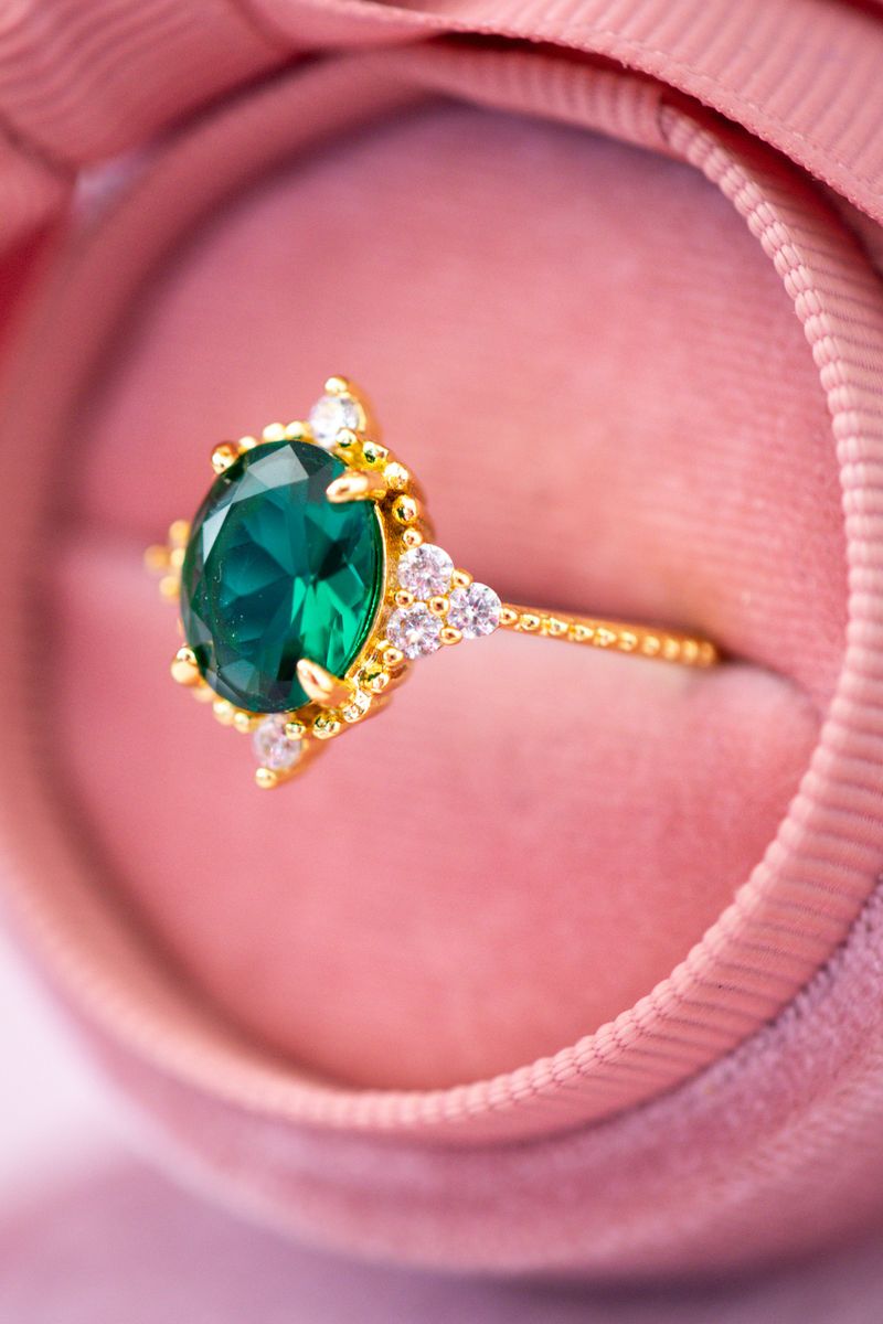 Ione Emerald Gold Ring