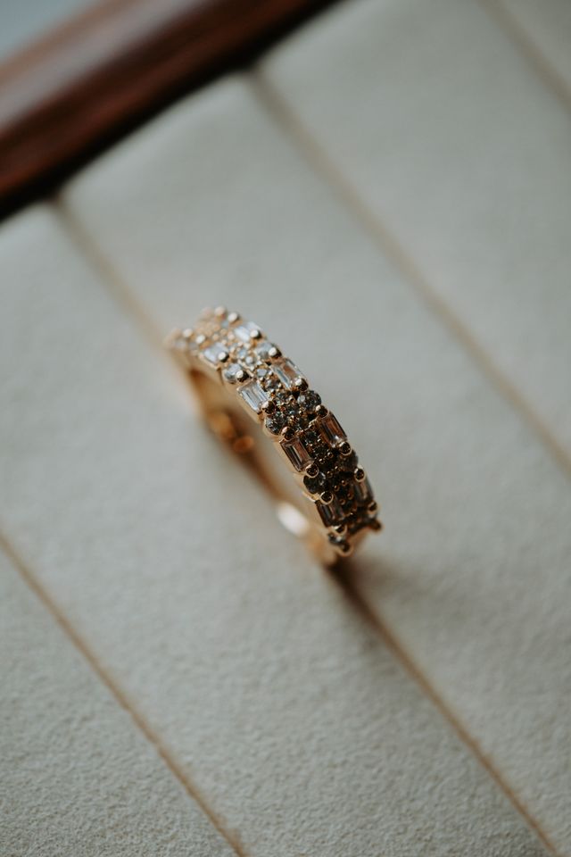 Jil Multi-Stone Ring Band