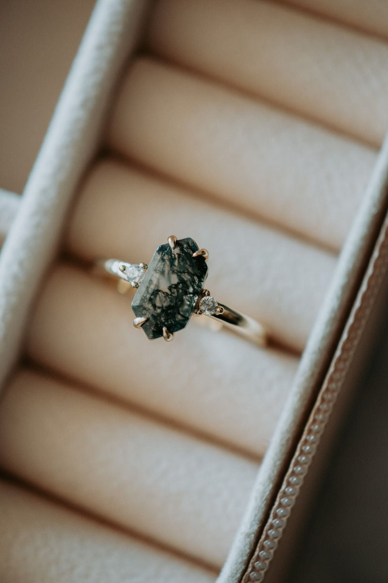 Dina Hexagon Moss Agate Gold Engagement Ring