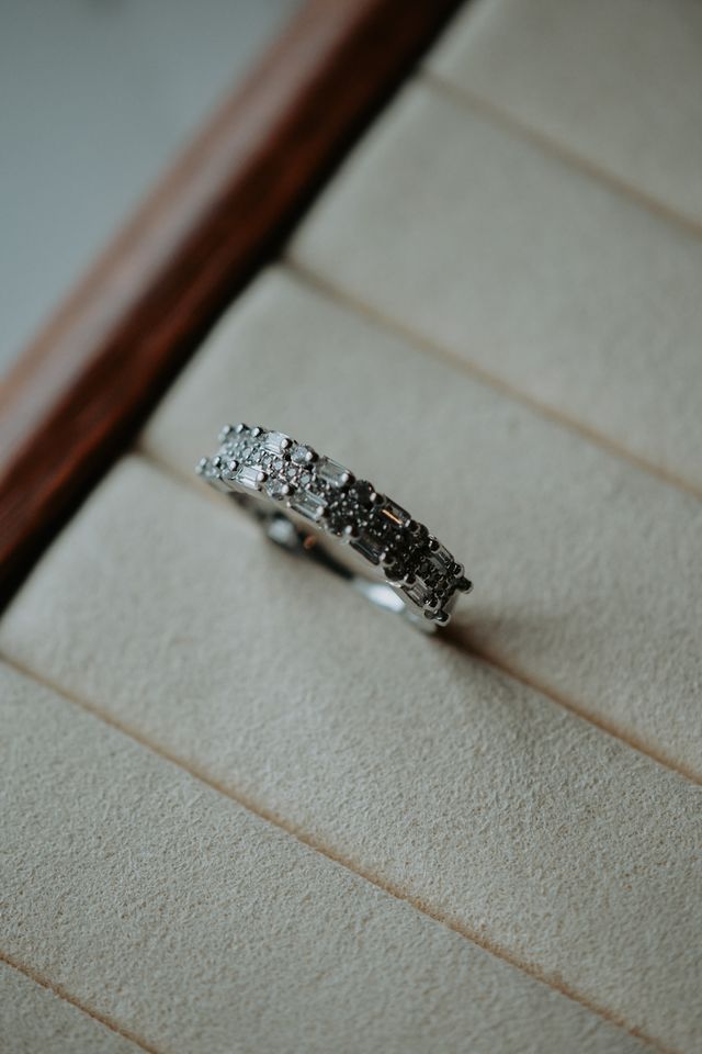 Jil Multi-Stone Ring Band