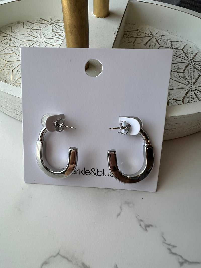 Allen C-shaped Stud Earrings