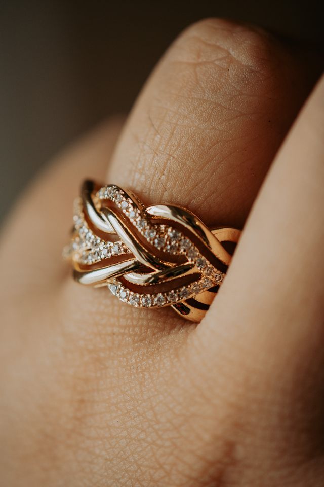 Cindy Rose Gold Ring Band