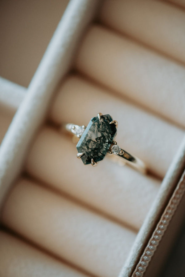 Dina Hexagon Moss Agate Gold Engagement Ring