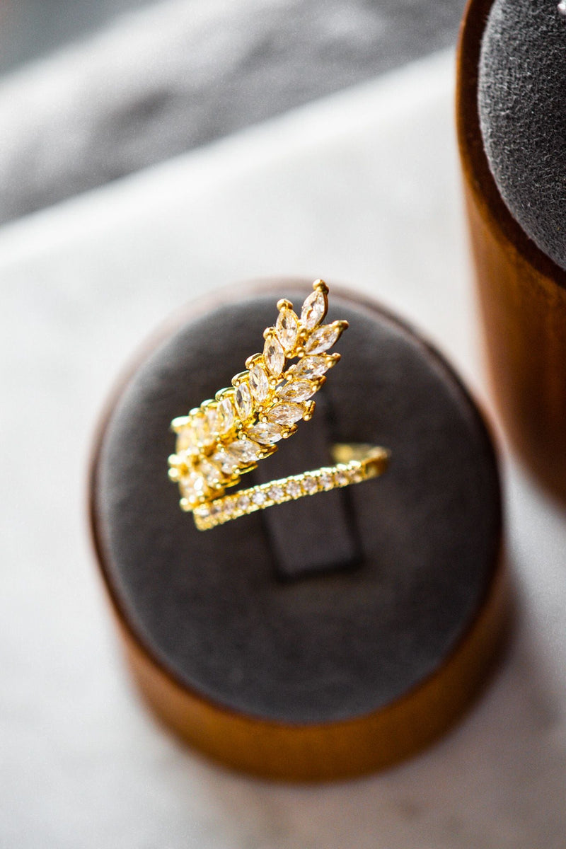 Eliana Leafy Open Size Gold Ring